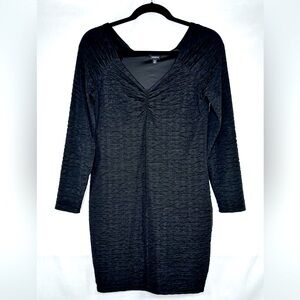 Torrid Stretchy Bodycon Dress Ruched       V-neck Long Sleeve Dark Romantic Sz 2